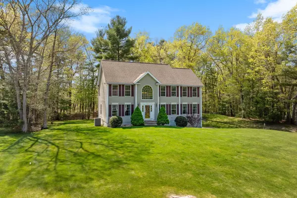 Pelham, NH 03076,42 Heather Lee LN