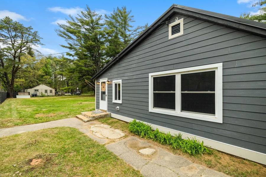 334 Depot ST, Belmont, NH 03220