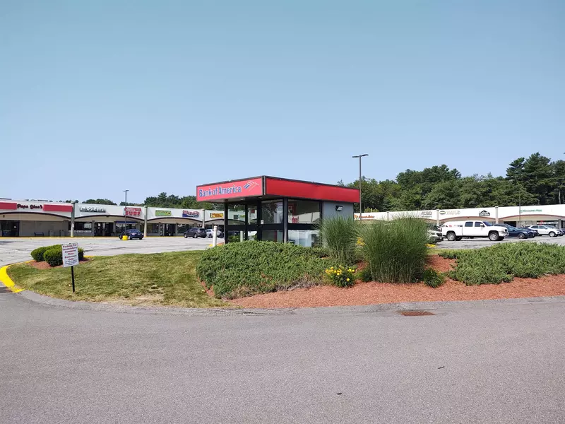 44 Nashua RD, Londonderry, NH 03053