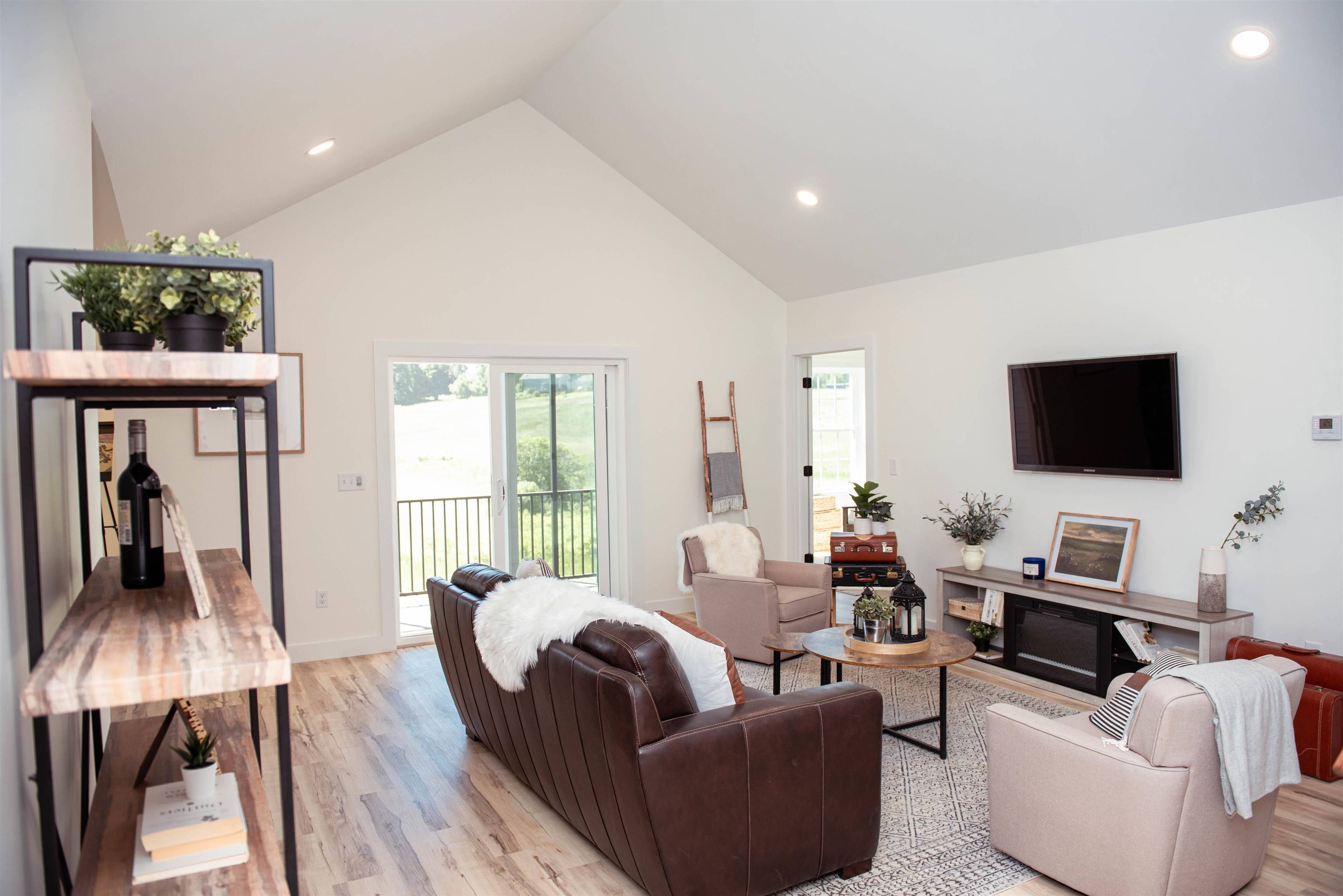 Northwood, NH 03261,15 Brook CIR