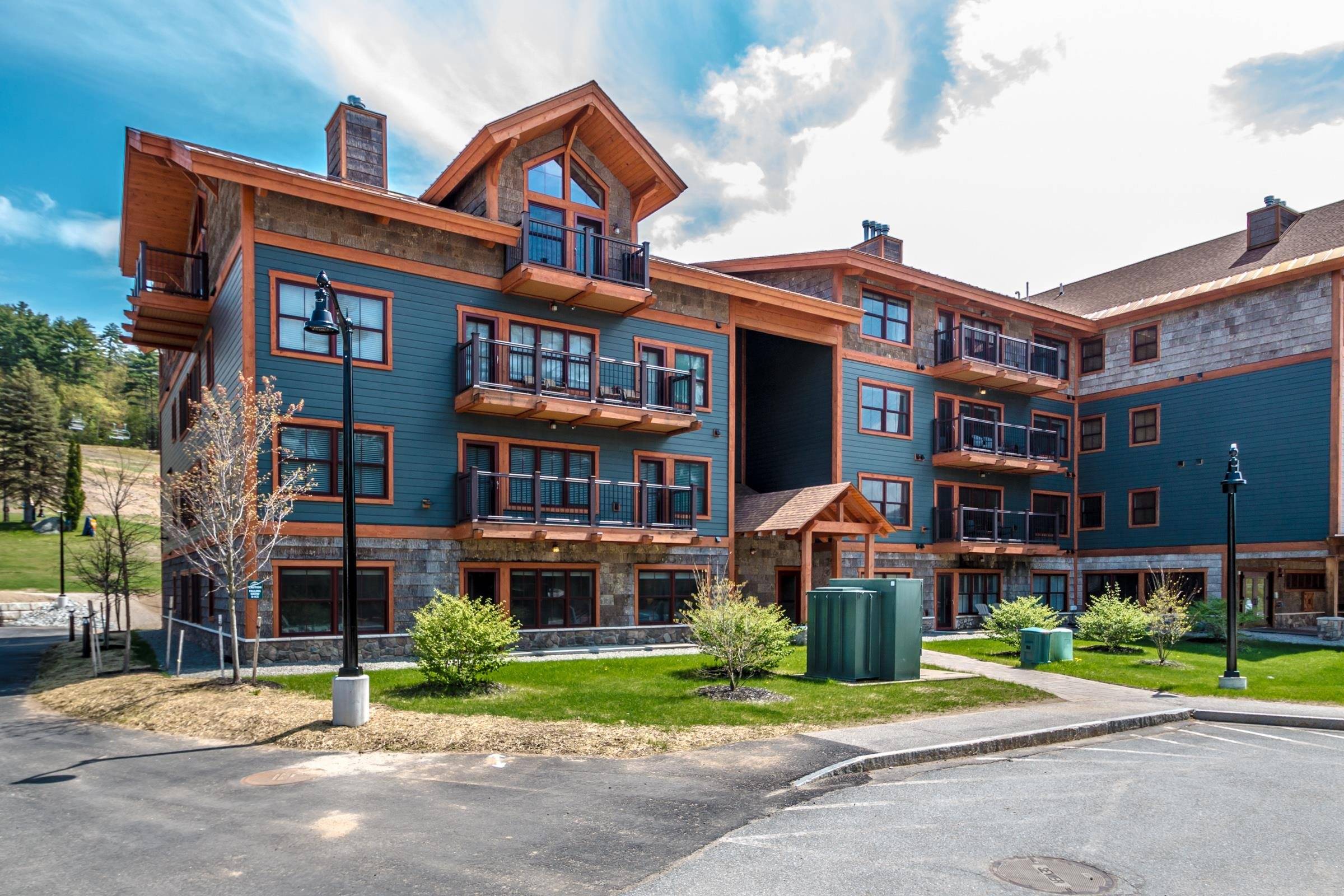 Conway, NH 03860,235 Skimobile RD #2104