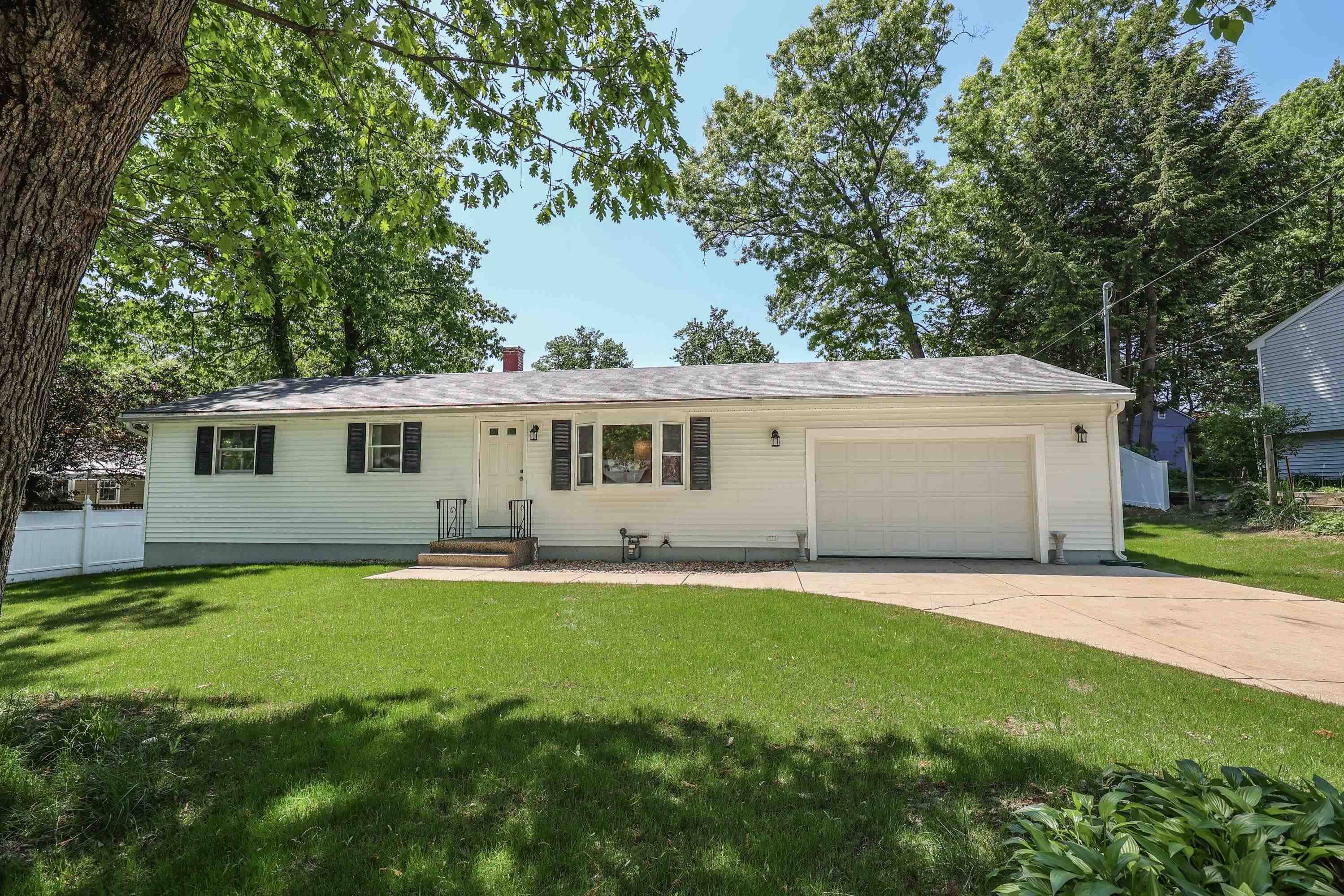 73 Tenby DR, Nashua, NH 03062