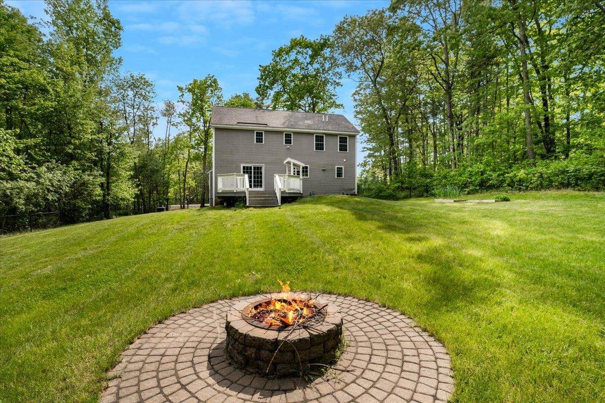 Londonderry, NH 03053,34 Old Derry RD