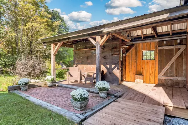 Hill, NH 03243,752 Murray Hill RD