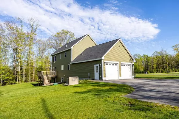 Epping, NH 03042,15 Echo Farm DR