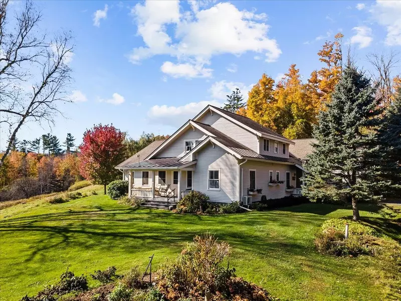 289 Cottage Club RD, Stowe, VT 05672