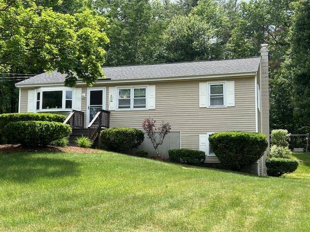 1 Carmel DR, Londonderry, NH 03053