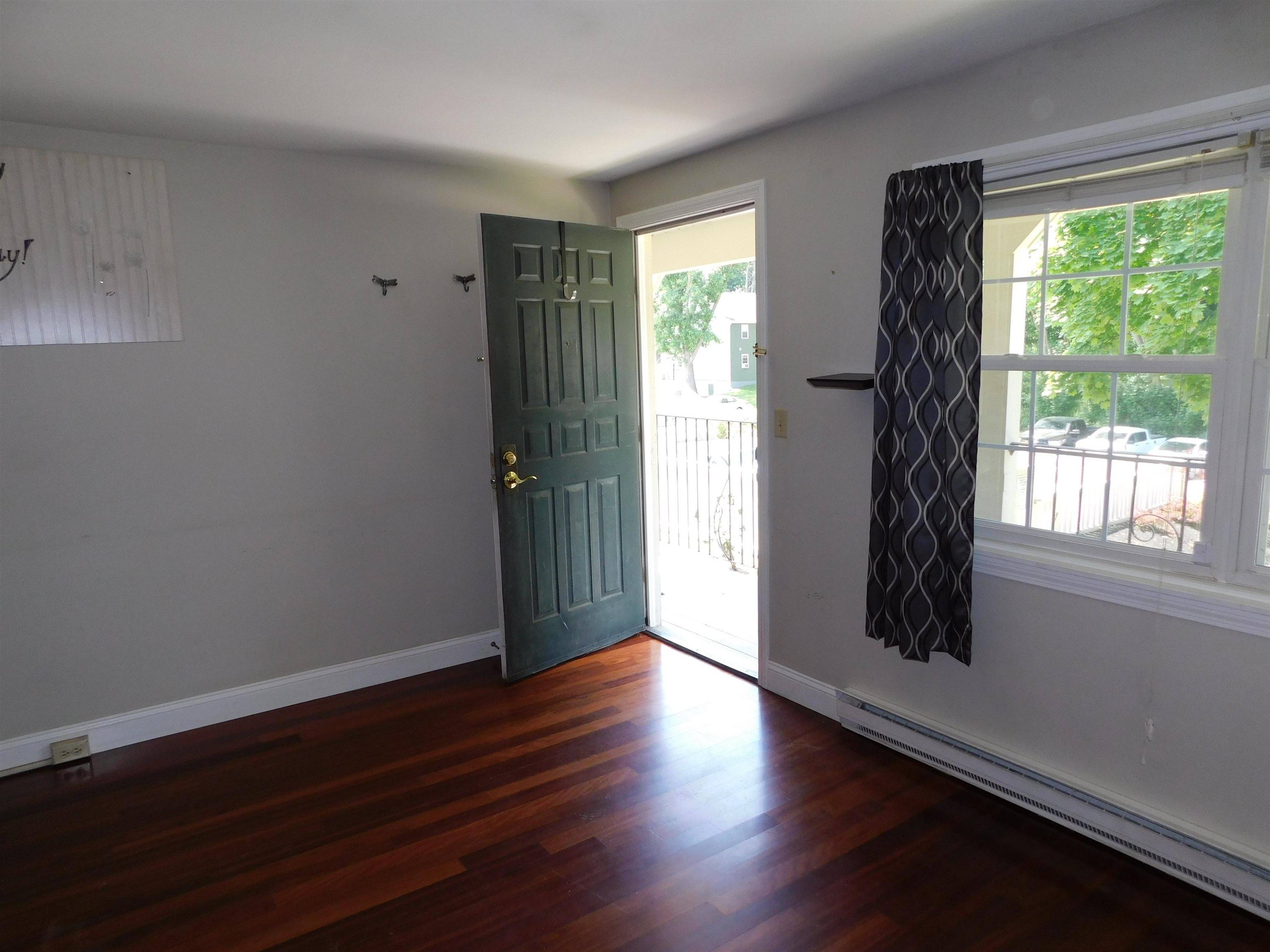 Dover, NH 03820,93 Henry Law AVE #41