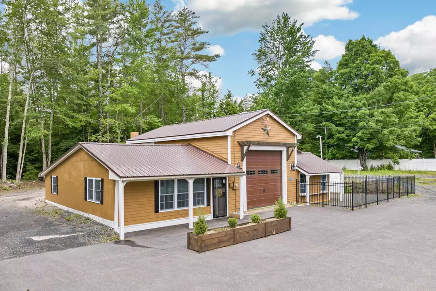 1287 Bearcamp HWY, Tamworth, NH 03883-4204