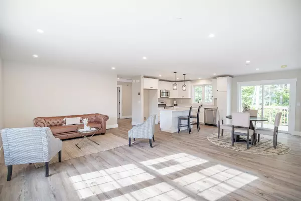 Pelham, NH 03076,4-8 Beaver Brook WAY #D