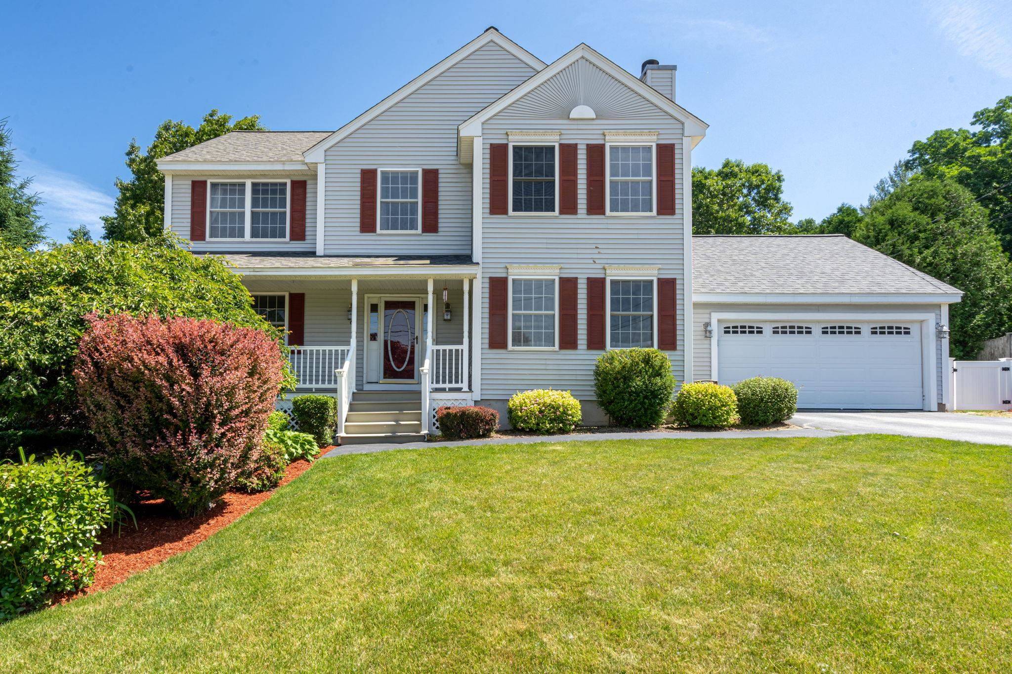 61 Bear Path LN, Hudson, NH 03051