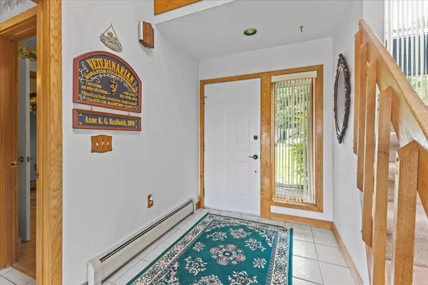 Grand Isle, VT 05458,3 Old Town LN