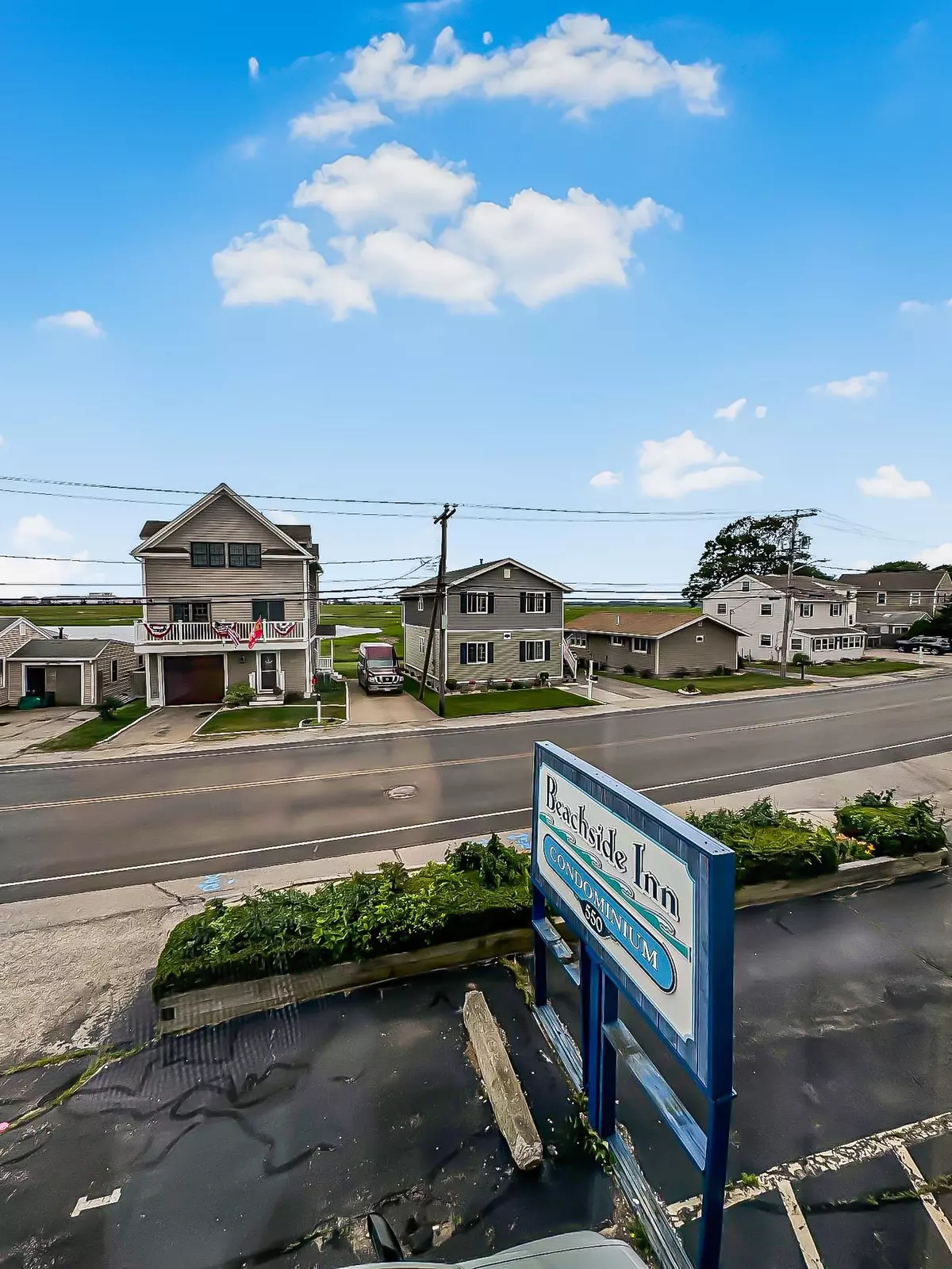Hampton, NH 03842,550 Winnacunnet RD #202