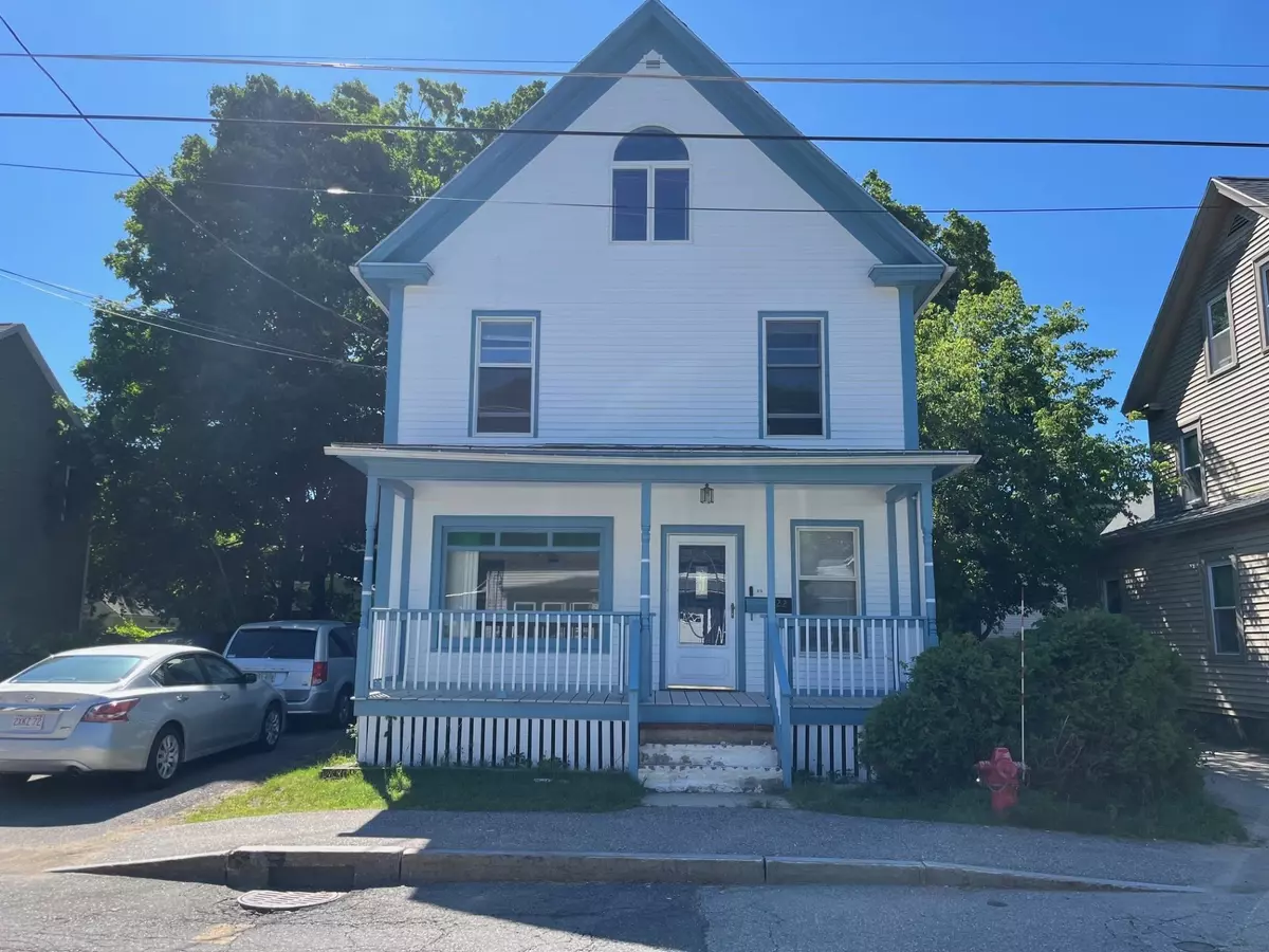 Rochester, NH 03867,22 Maple ST