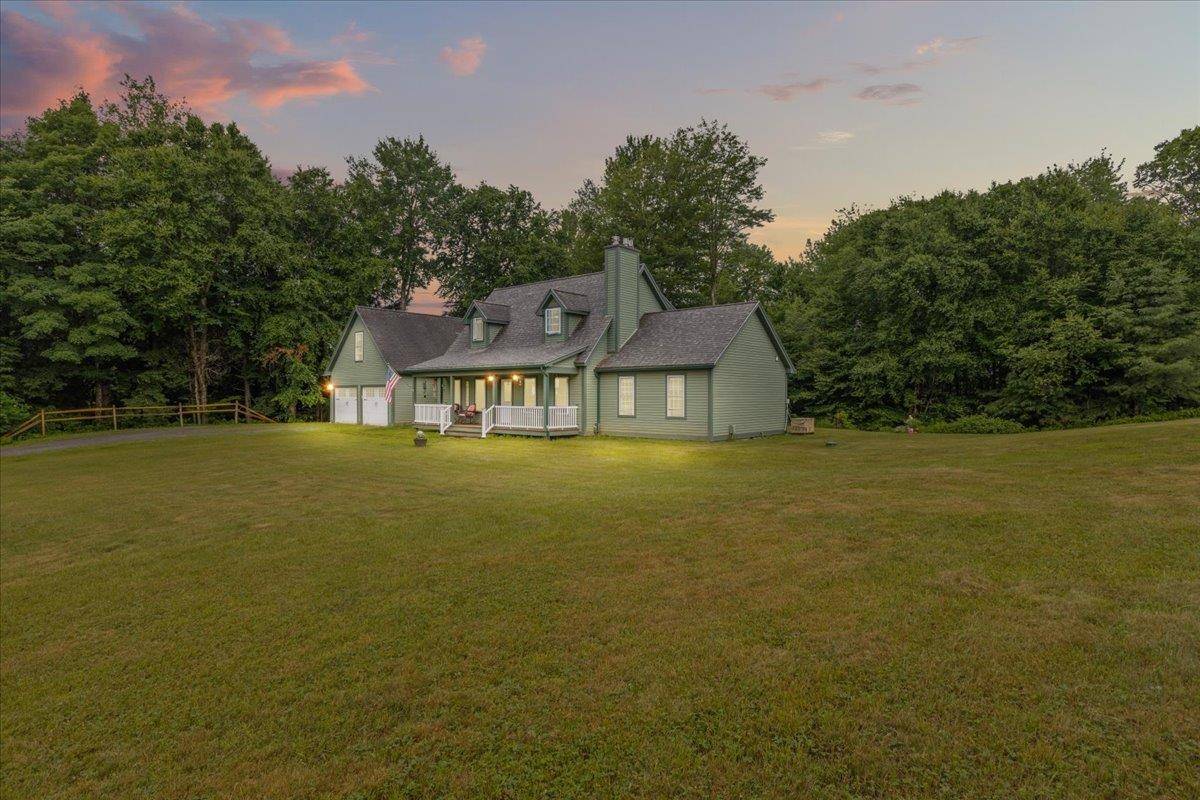 887 Barnes RD, Hyde Park, VT 05655