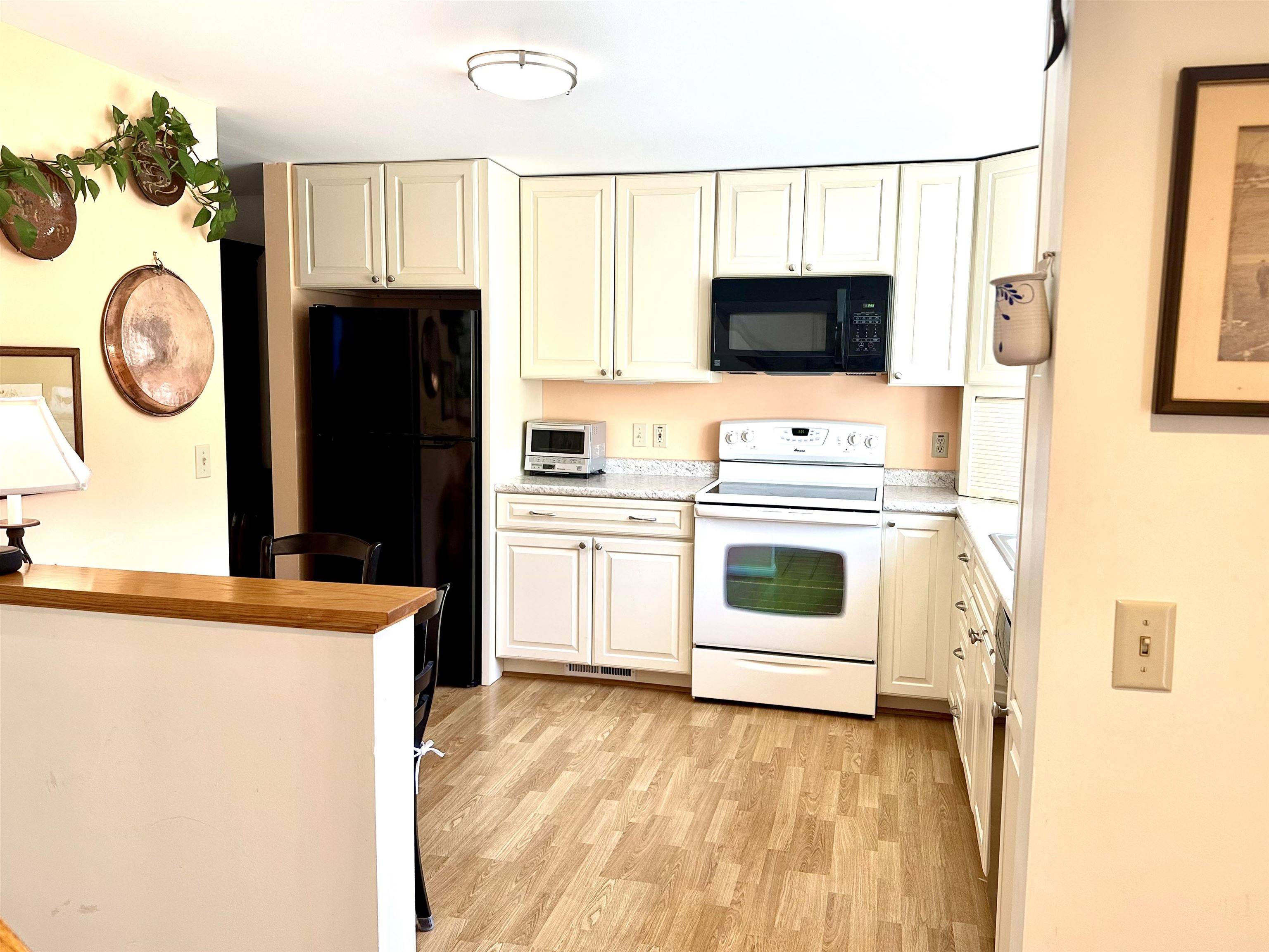 Keene, NH 03431,2 Skyview CIR #2