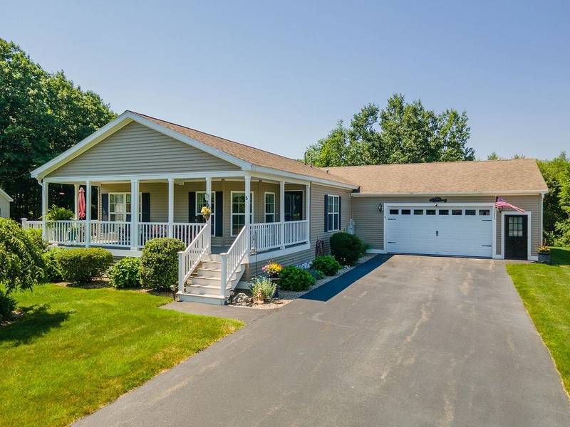 5 Goldenrod WAY, North Hampton, NH 03862