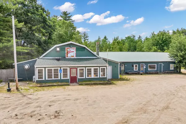 3380 Province Lake RD, Wakefield, NH 03830