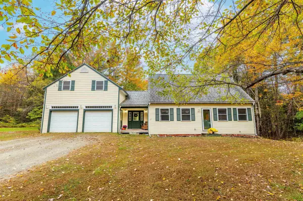 42 Arron RD, Piermont, NH 03779