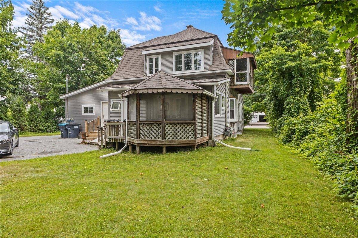 Essex Junction, VT 05452,25 Maple ST