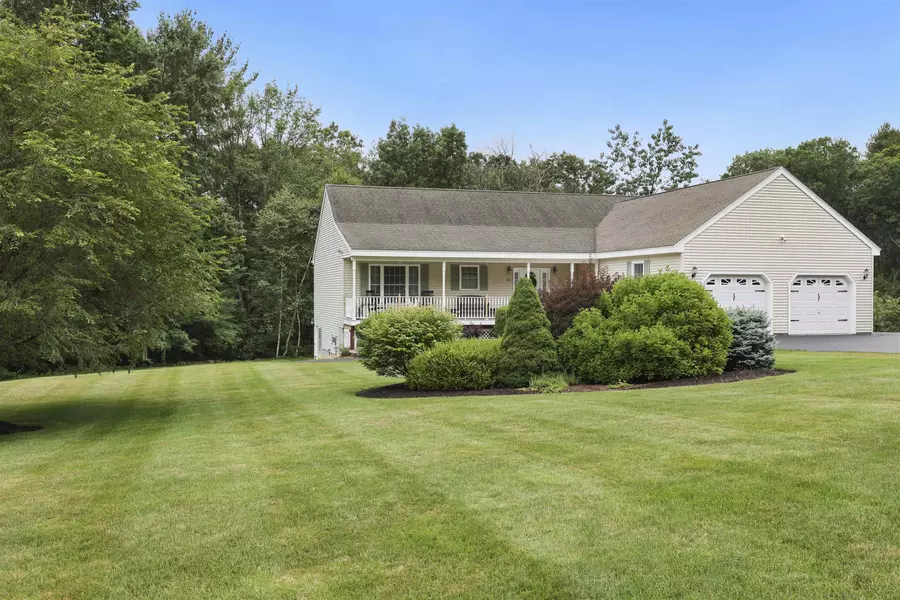 23 Dogwood CIR, Pelham, NH 03076