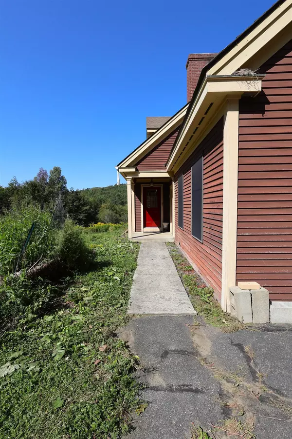 Hartford, VT 05001,527 Neal RD