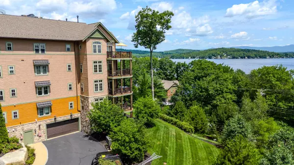 Laconia, NH 03246,616 Scenic RD #405