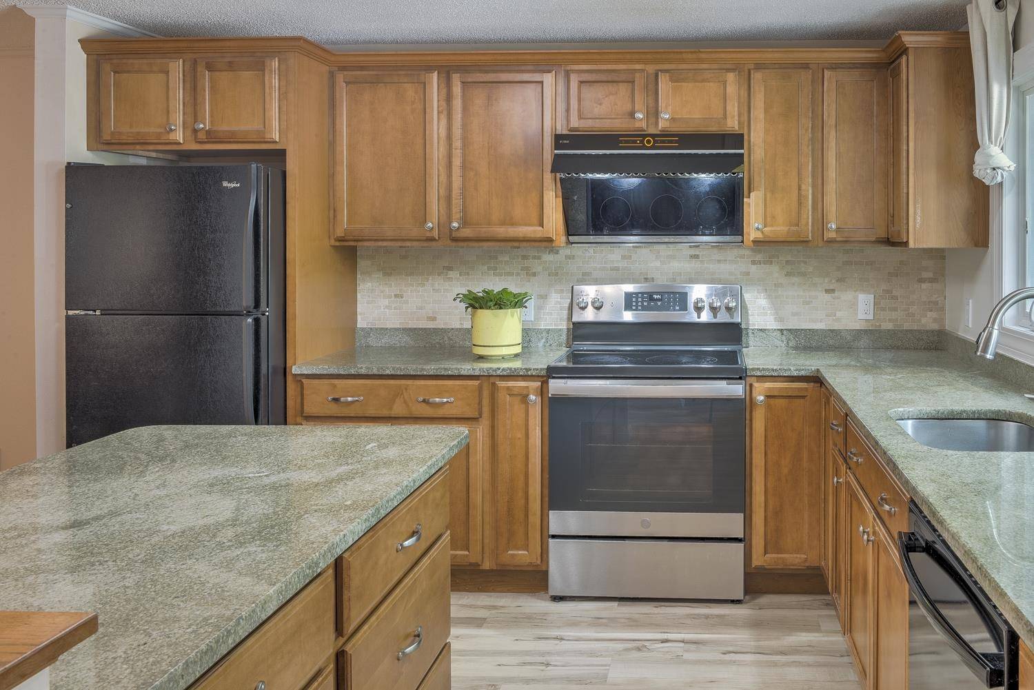 Keene, NH 03431,17 Skyview CIR #17