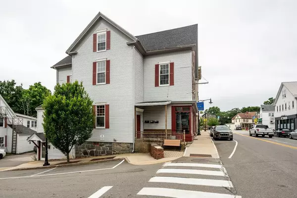 Newmarket, NH 03857,141 Main ST