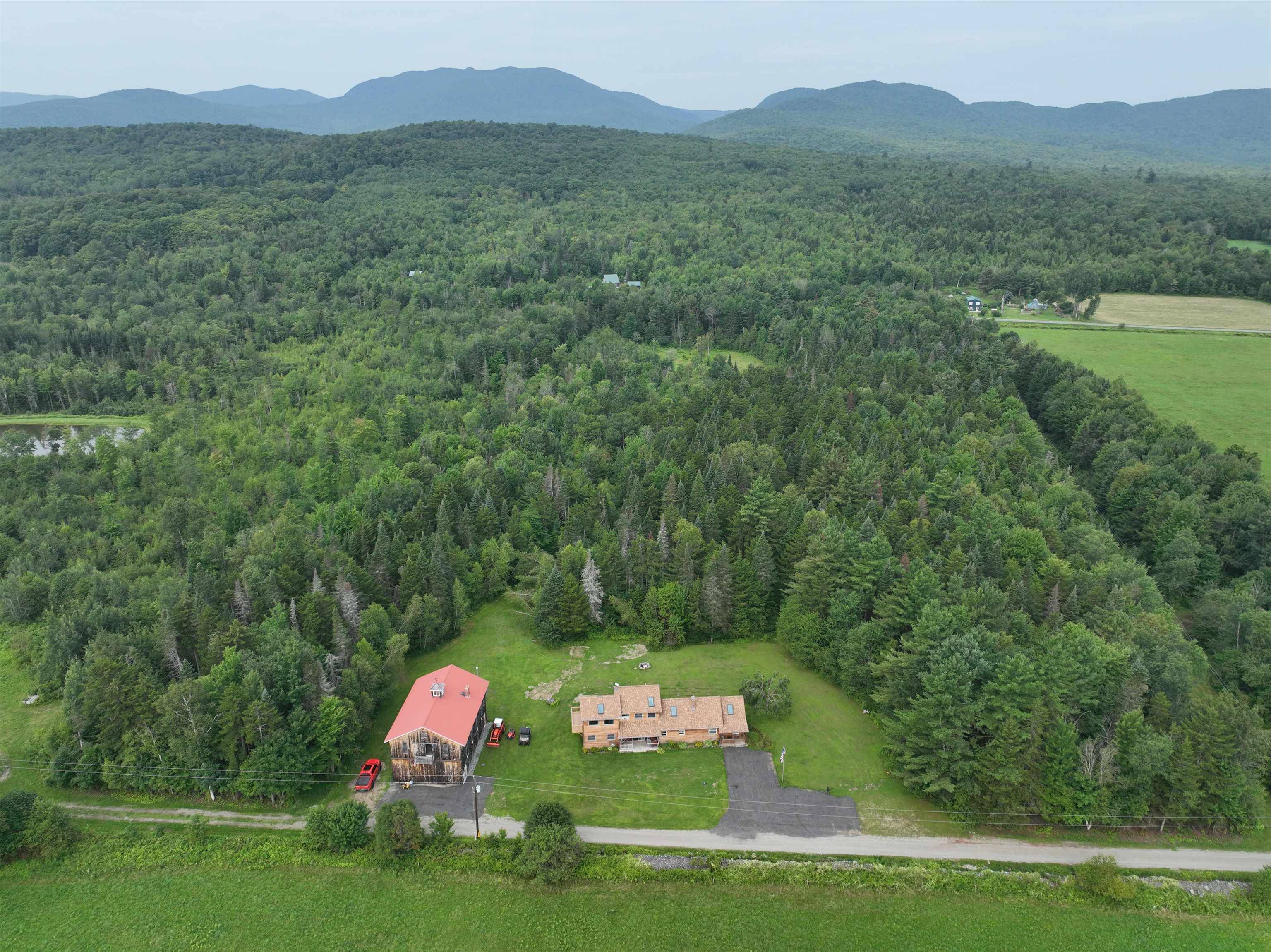 216 Field Side LN, Westfield, VT 05874