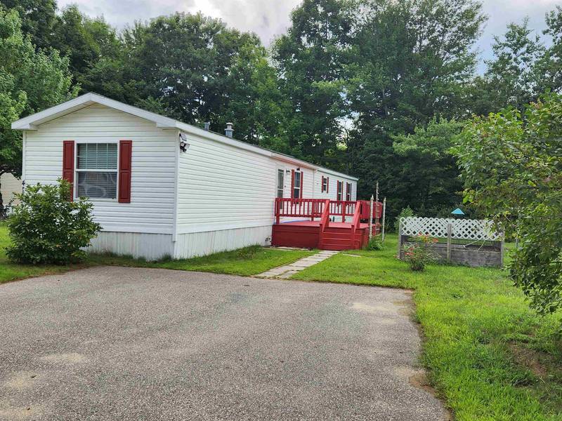 4 Pond ST, Loudon, NH 03307