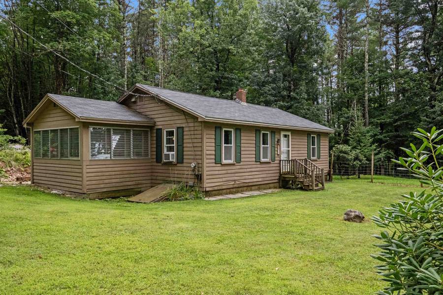 77 Kona Farm RD, Moultonborough, NH 03253