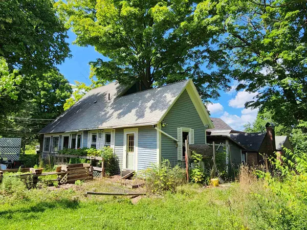 Northfield, NH 03276,12 Gale AVE