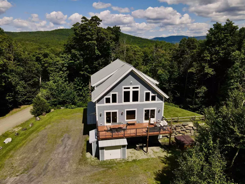 87 Colony RD, Warren, VT 05674