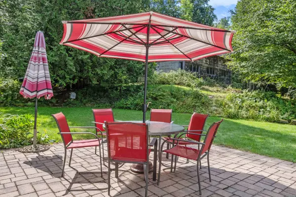 Benton, NH 03785,390 Coventry RD