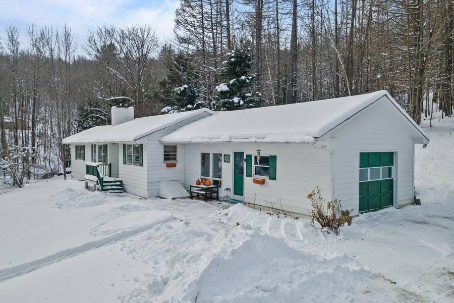 3212 Stowe Hollow RD, Stowe, VT 05672