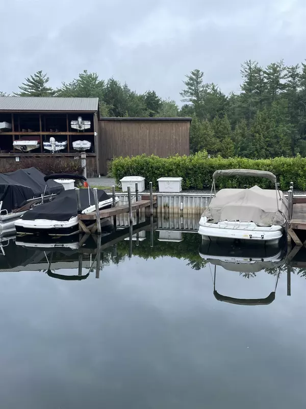 Ashland, NH 03217,283 River ST #25