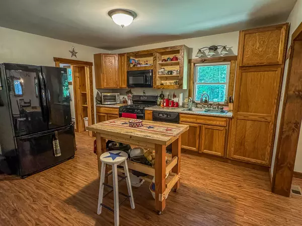 Swanzey, NH 03446,266 Eaton RD