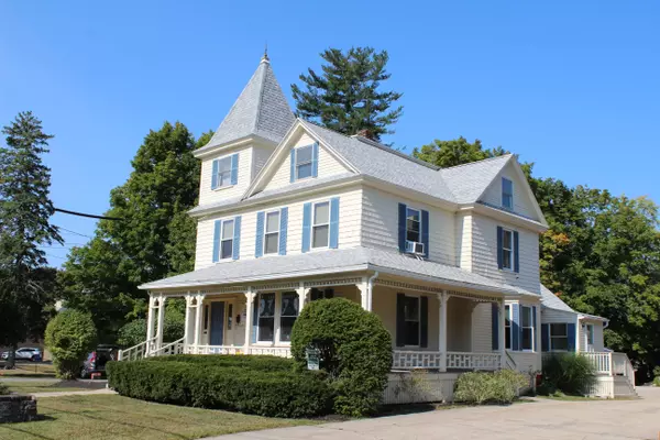 49 Portland ST, South Berwick, ME 03908