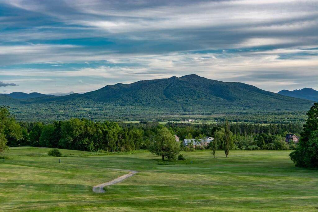 Jefferson, NH 03583,110 Meadows RD