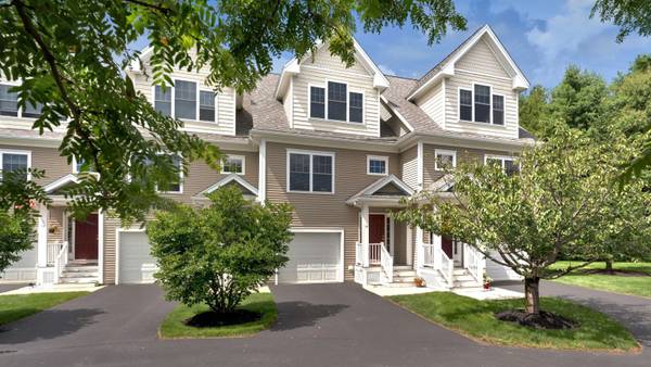 131 Court ST #14, Exeter, NH 03833