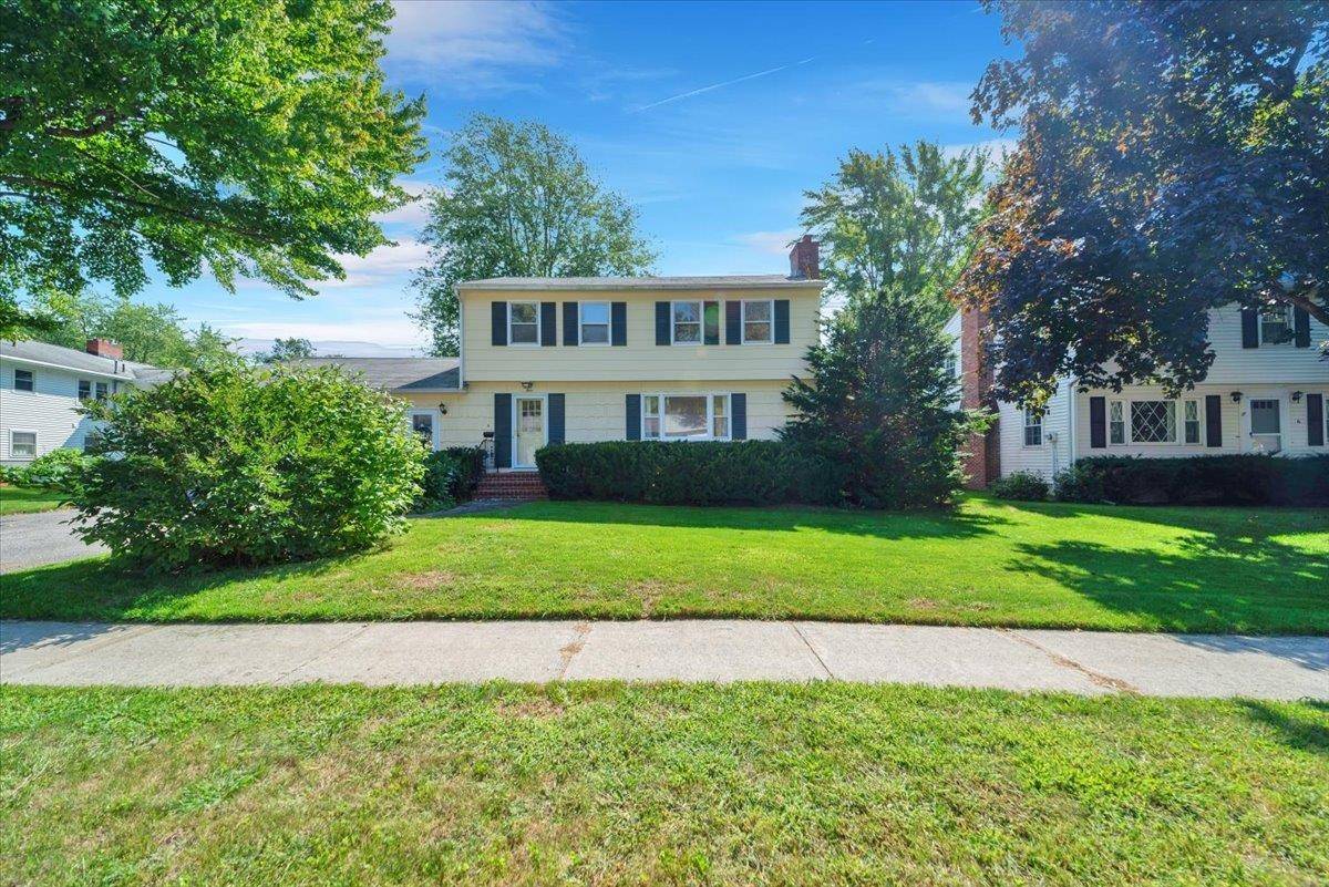 4 Greenwood AVE, Essex Junction, VT 05452