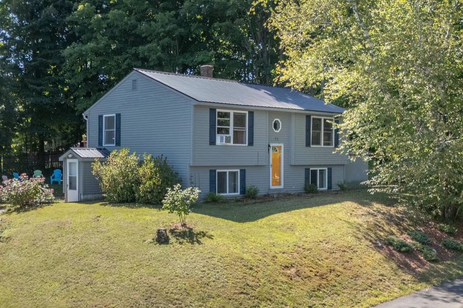 71 Massachusetts AVE, Laconia, NH 03246