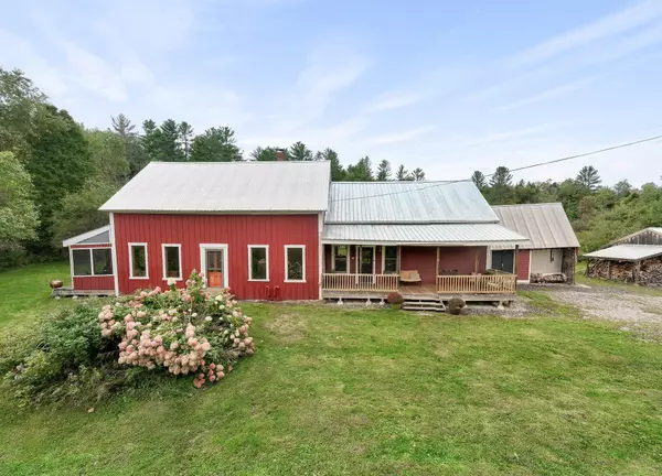 117 Old Ice House RD, Elmore, VT 05657