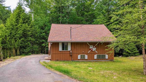 37 Cottonwood TRL, Gilford, NH 03249