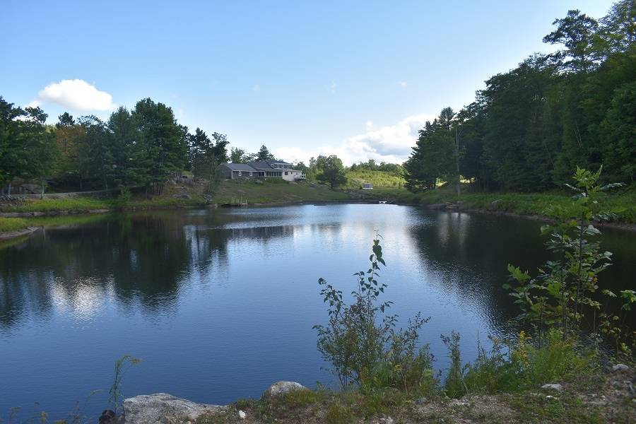 345 Deer Valley RD, Bradford, NH 03221-0000