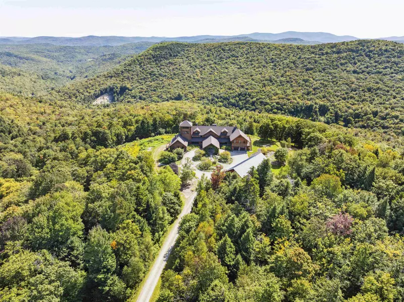 370 Fischer LN, Jamaica, VT 05343