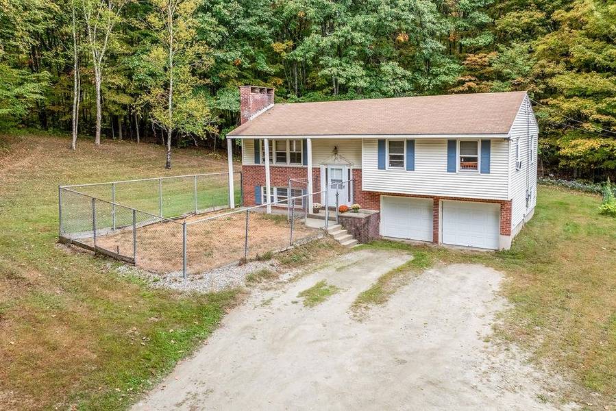 2462 Skyline DR, Weathersfield, VT 05156