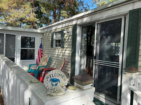 Seabrook, NH 03874,308 State Route 286