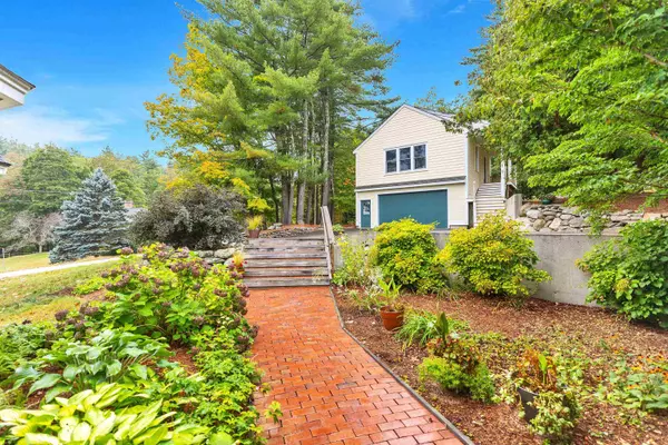 Mont Vernon, NH 03057,24 Old Amherst RD